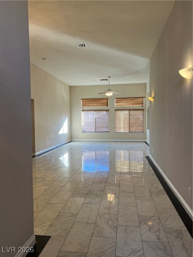 Photo - 373 Kenya Rd