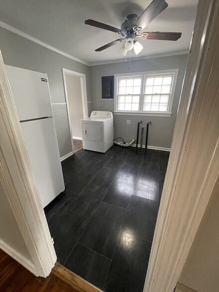 Photo - 637 Cleveland St