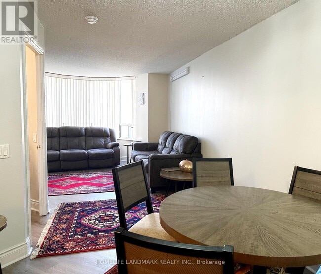 Photo - 15 Northtown Way Unit 822