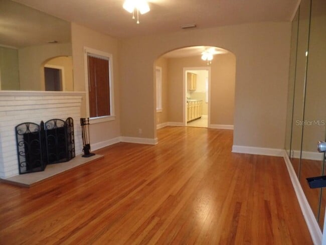 Photo - 1908 20th Ave N