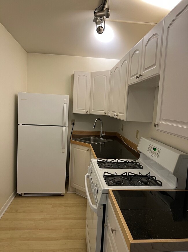 Photo - 2025 E Greenwich Ave