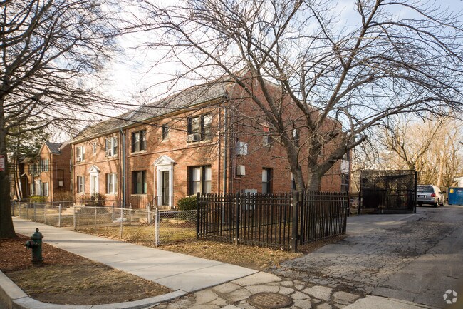 Photo - 1353-1357 Nicholson St NW Apartments