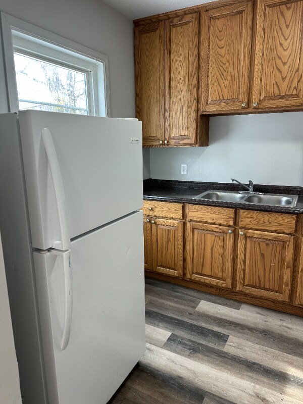 Photo - 2340 E 90th St Unidad Down