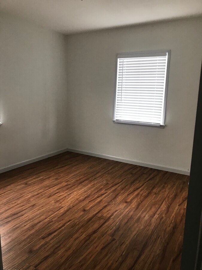 Bedroom - 905 Sartori Ave Unit B