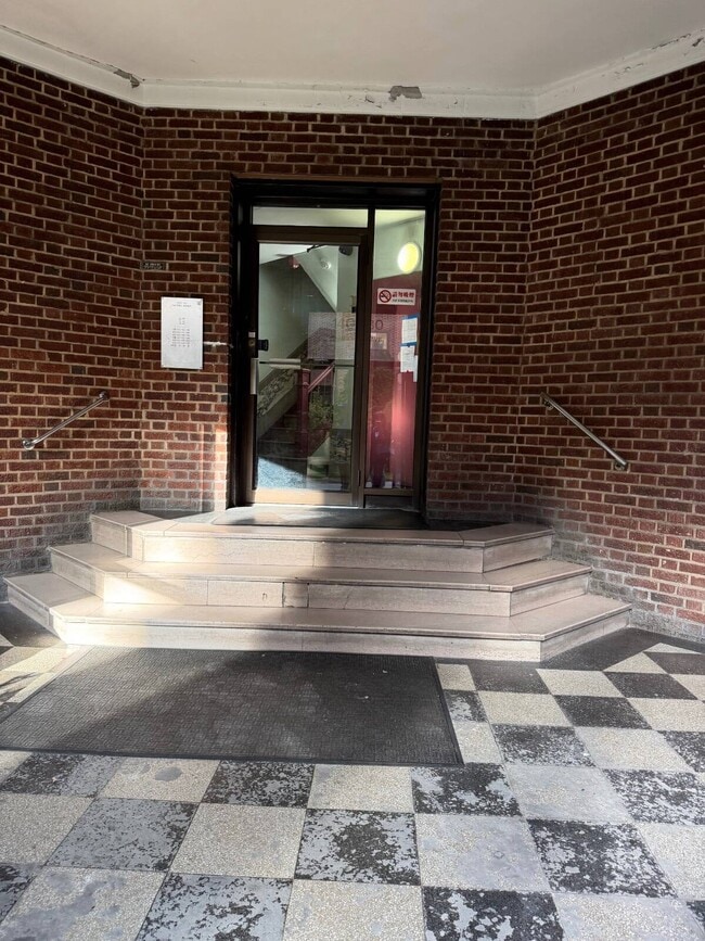 140-30 Sanford Ave Unit 5B