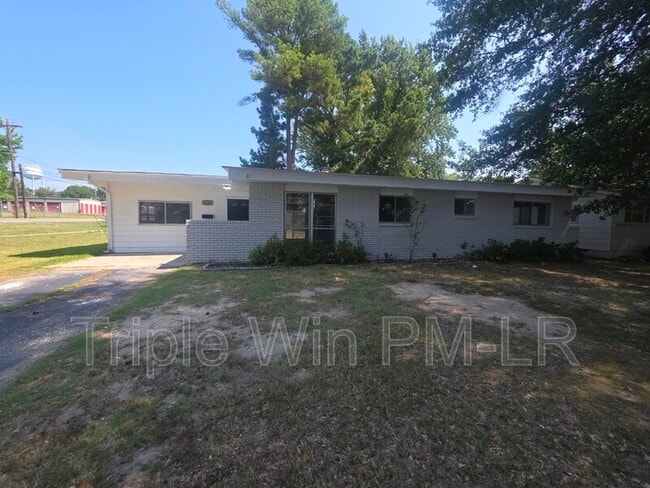 Building Photo - 1516 Gregory St