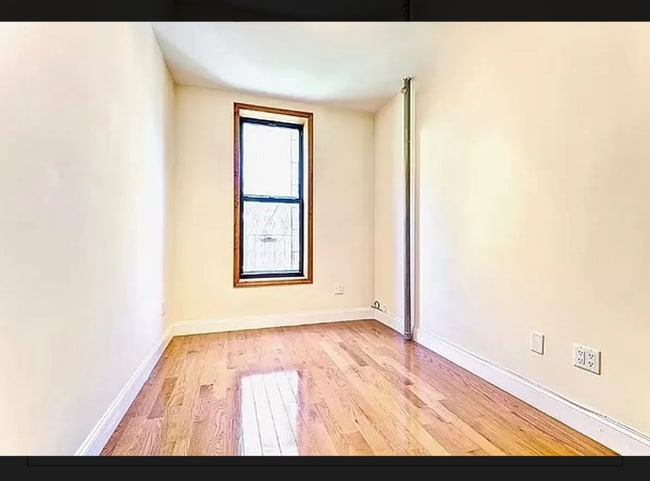 Photo - 172 Sherman Ave Unit 6