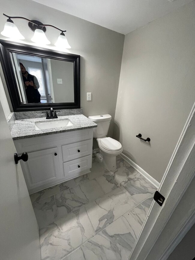 Photo - 2Bd/1.5Ba Townhouse located on the Germant...