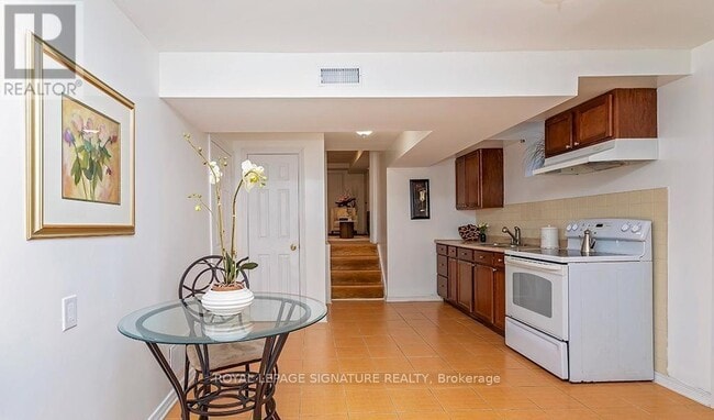 Photo - 2814 Windjammer Rd
