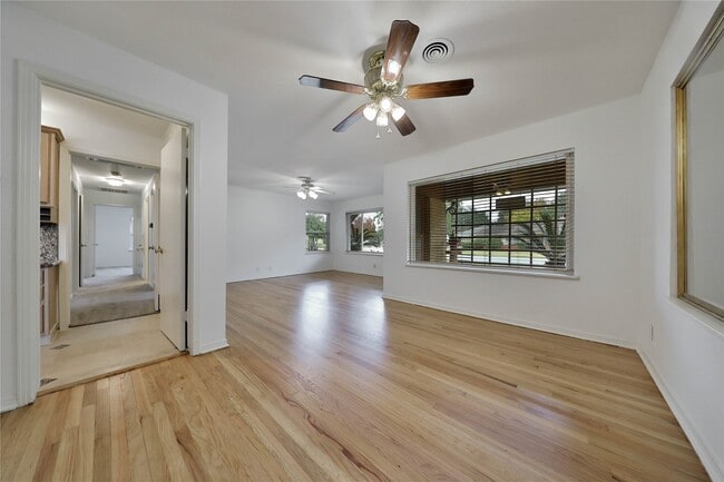 Photo - 1930 Brimberry St