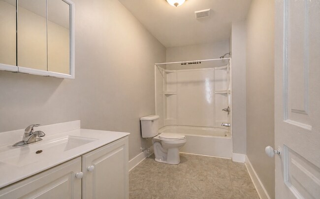 Photo - 811 Park St SW Unidad 811 Park St SW