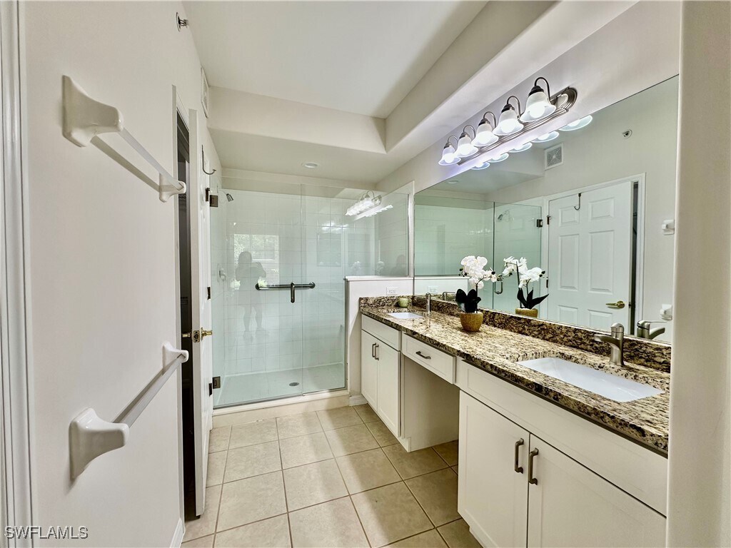 Photo - 1345 Henley St Condo Unit 707