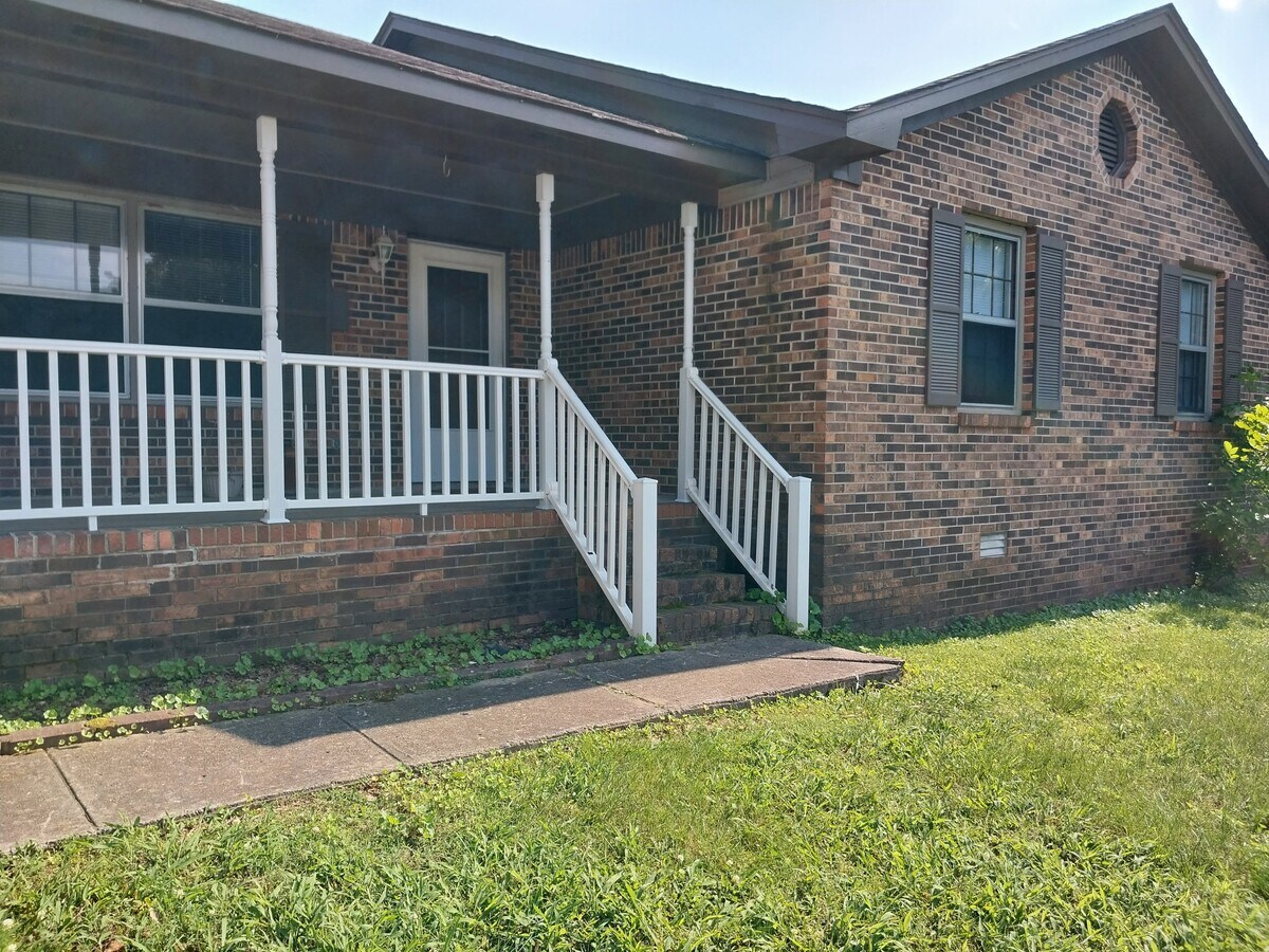 Photo - 7601 Doane Dr House