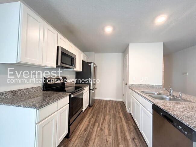 Photo - 33 Peninsula Ln