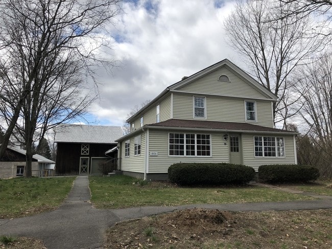 Building Photo - 37 Middle St