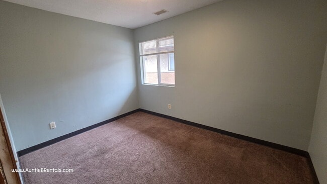 Photo - 3 Bedroom 1 Bath Multiplex Unit #3 – Columbia Heights Unit #3