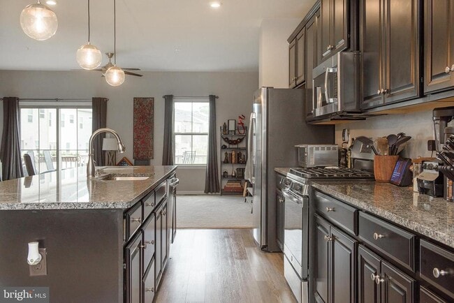 Photo - 8268 Kippis Rd