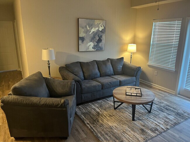 Photo - 1445 Broadcloth St Unit ID1344146P