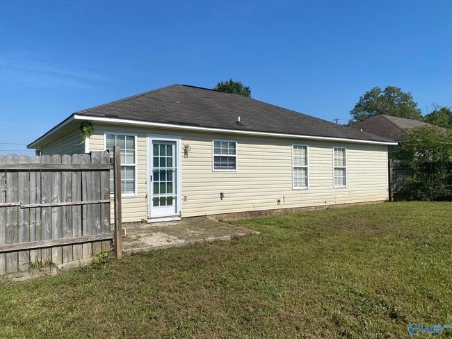 Photo - 166 Stafford Rd