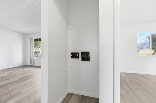 Photo - 1802 Rockford Ave