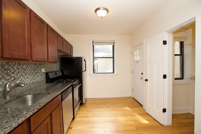Photo - 2147 N Fremont St Unit N4