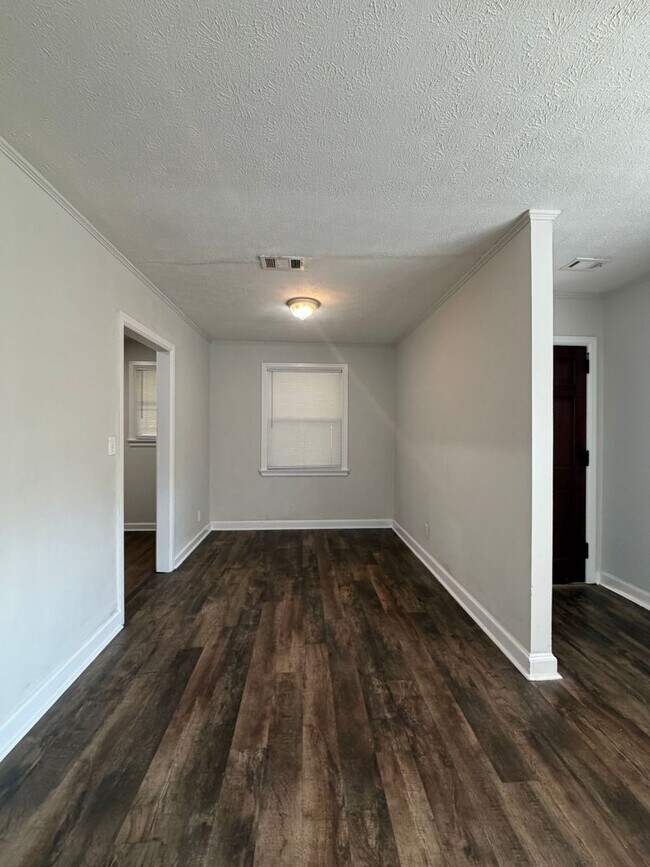 Photo - 3871 Sherwood Dr