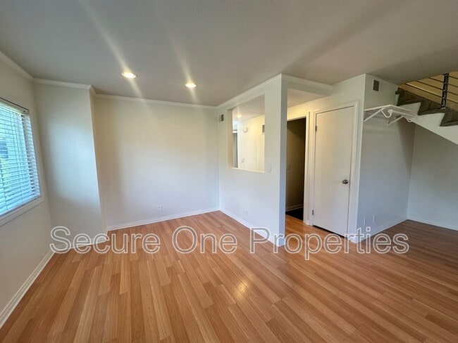 Photo - 248 Green Heath Pl