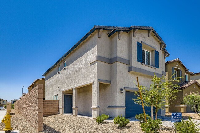 Spacious & Smart: Southern Highlands 4-Bed... - Spacious & Smart: Southern Highlands 4-Bed... House