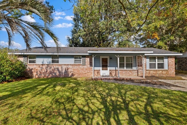 Building Photo - Seller Financing Available!