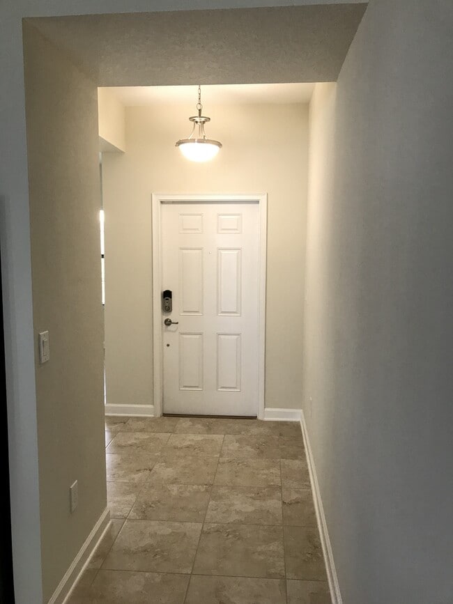 Photo - 3/2 Plus Den Located in Summerlake $2895