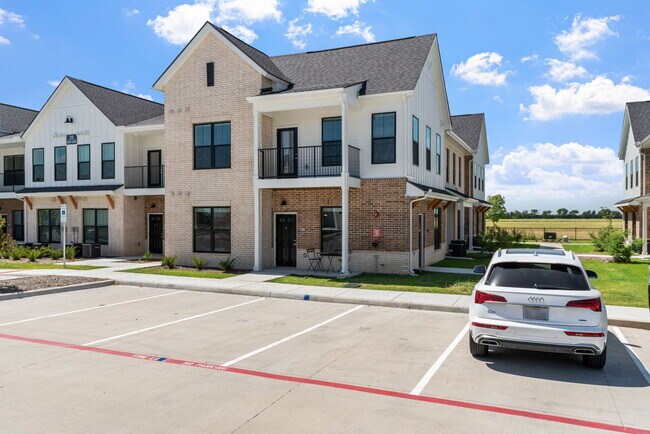 Photo - Sundance Celina