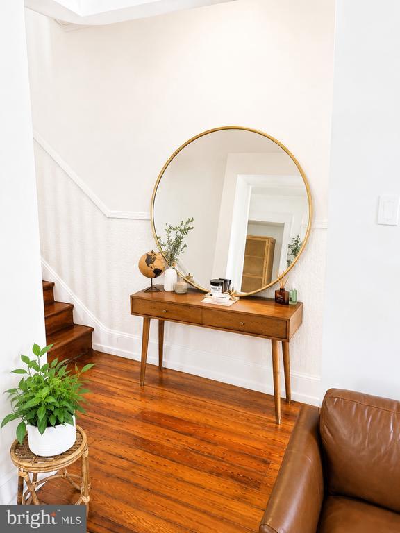 Photo - 2332 Catharine St