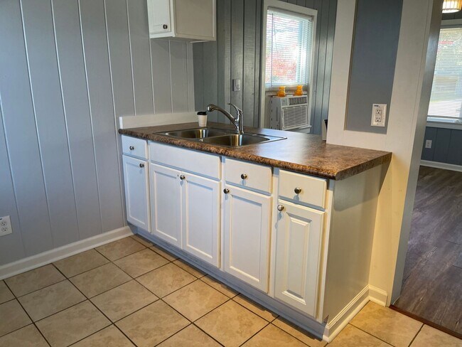 Photo - 218 Richlands Ave Unit 2