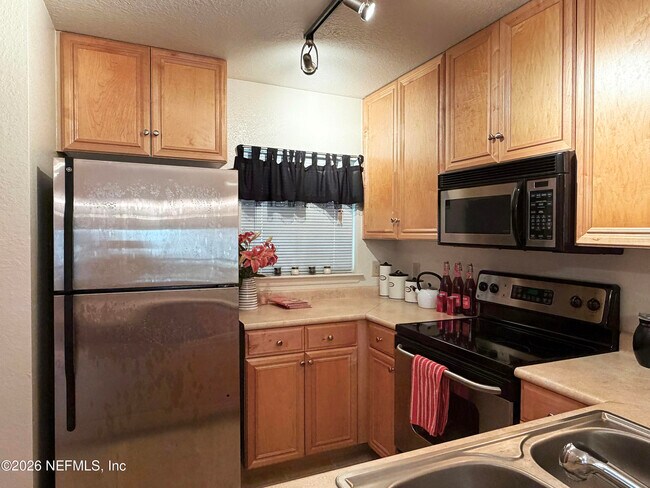 Photo - 11-11 Arbor Club Dr