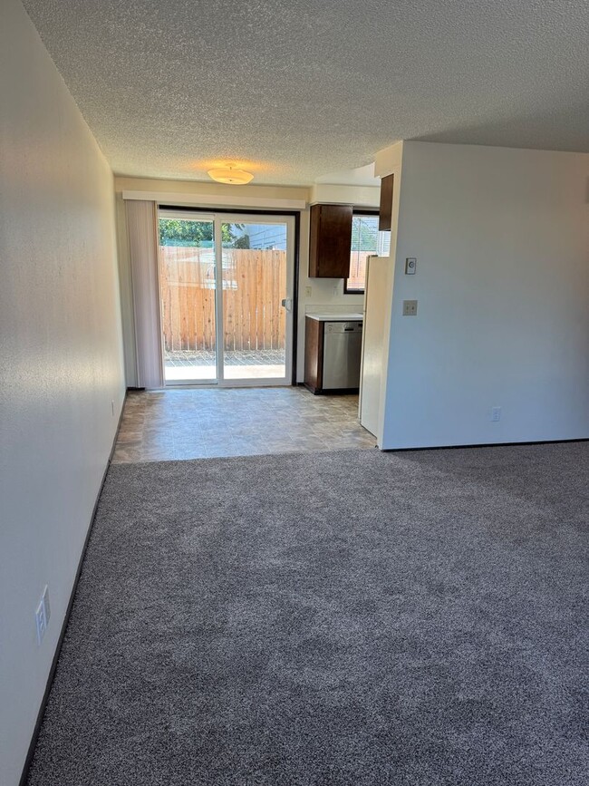 Photo - 231 S 40th St Unidad 2