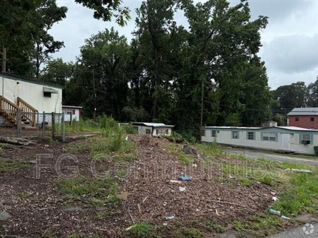 Building Photo - 7530 Lone Oak St Rental