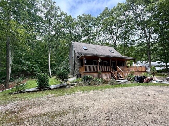 Building Photo - 76 Jolicoeur Ave Rental