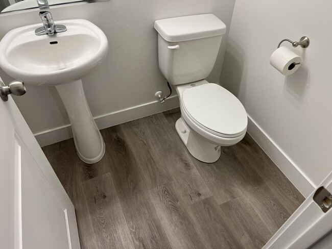 Photo - 1187 W 1820 S