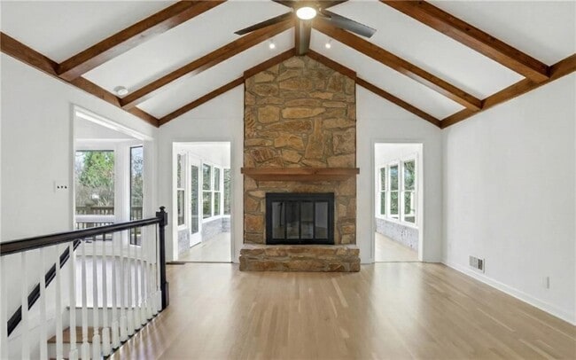 Photo - 600 Rounsaville Rd