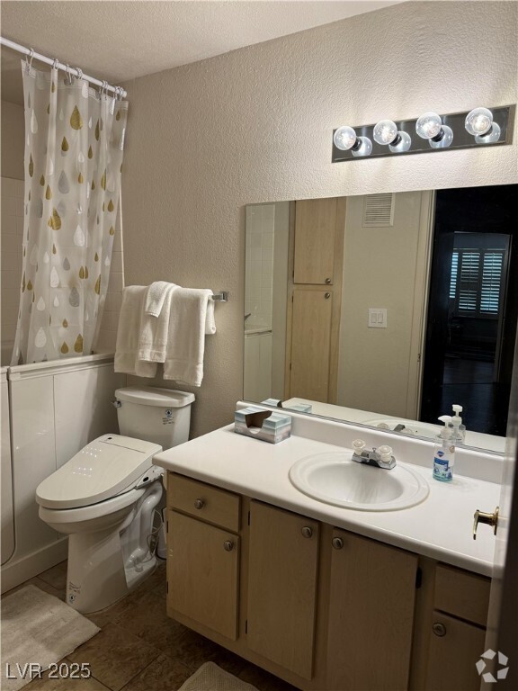 Building Photo - 1150 N Buffalo Dr Unit 1025 Rental