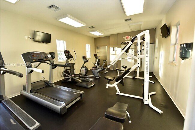 Photo - 10850 NW 89th Terrace Unidad 105-5