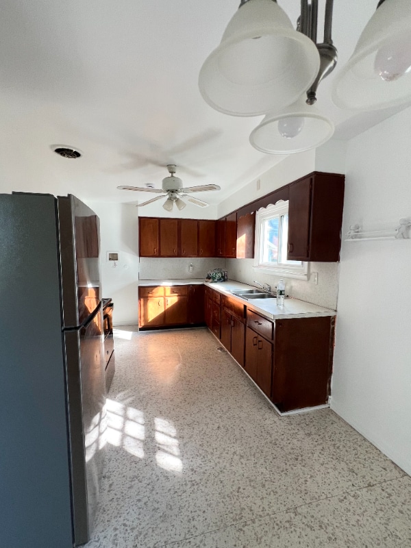 Photo - 88 Pinewood Ave Unit 2