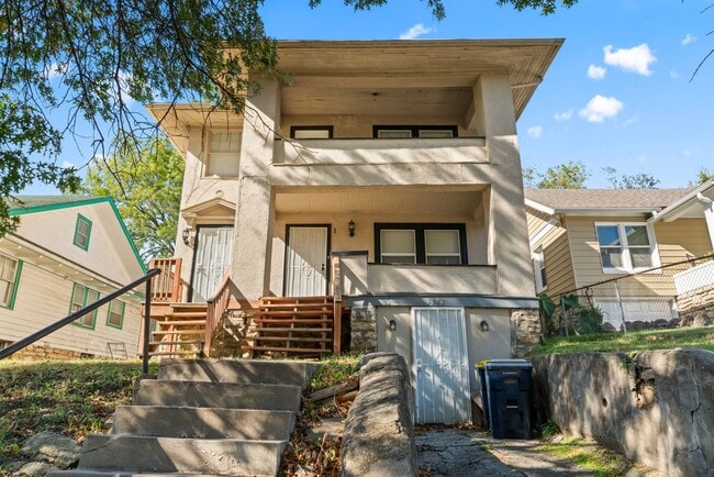 Photo - Affordable 2-Bed Home in Kansas City — Hardwood Floors, Porch & Pet-Friendly!