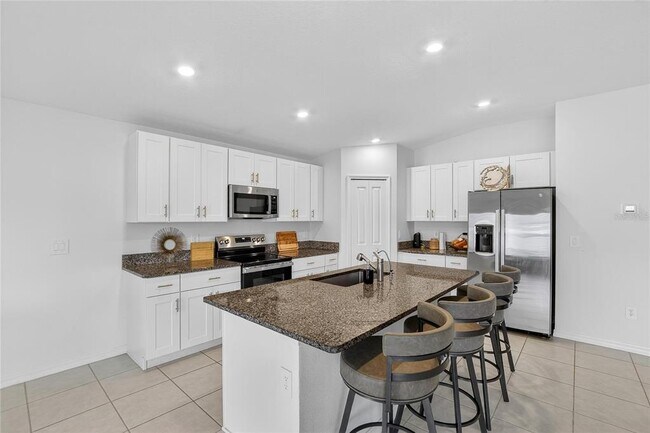 Photo - 13084 Garnet Raspberry Ave