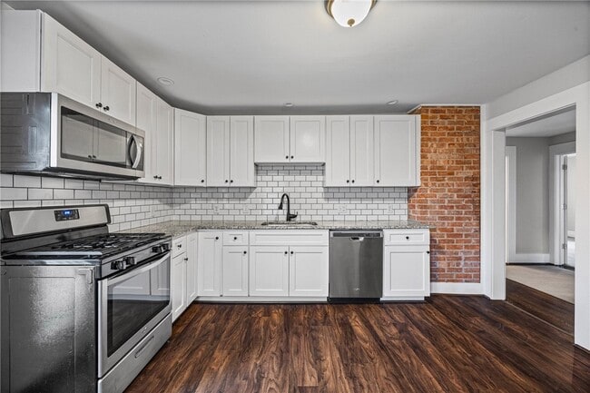 Photo - 164 Laburnam Crescent