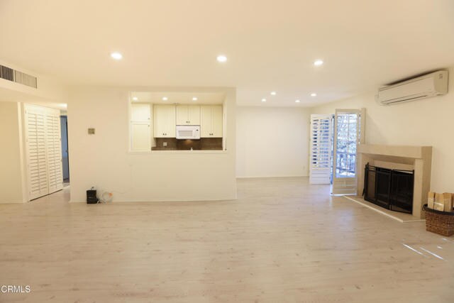 Photo - 1127 E Del Mar Blvd Unidad 429