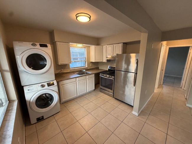 Building Photo - 1407 S Madison Ave