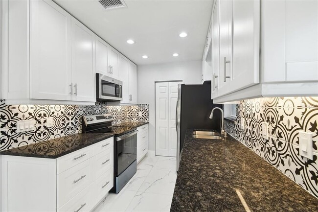 Photo - 131 Adalia Ave