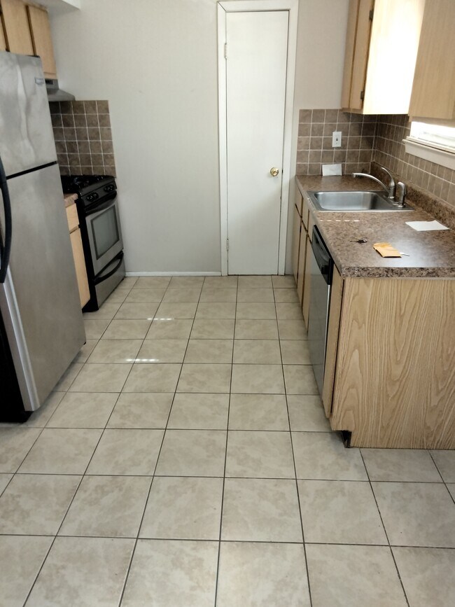 706 N Oaks Blvd Condo Unit 706 North Oaks Blvd Condo for Rent in