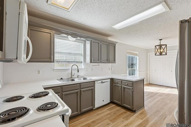 Photo - 3325 Myrtle Grove Dr